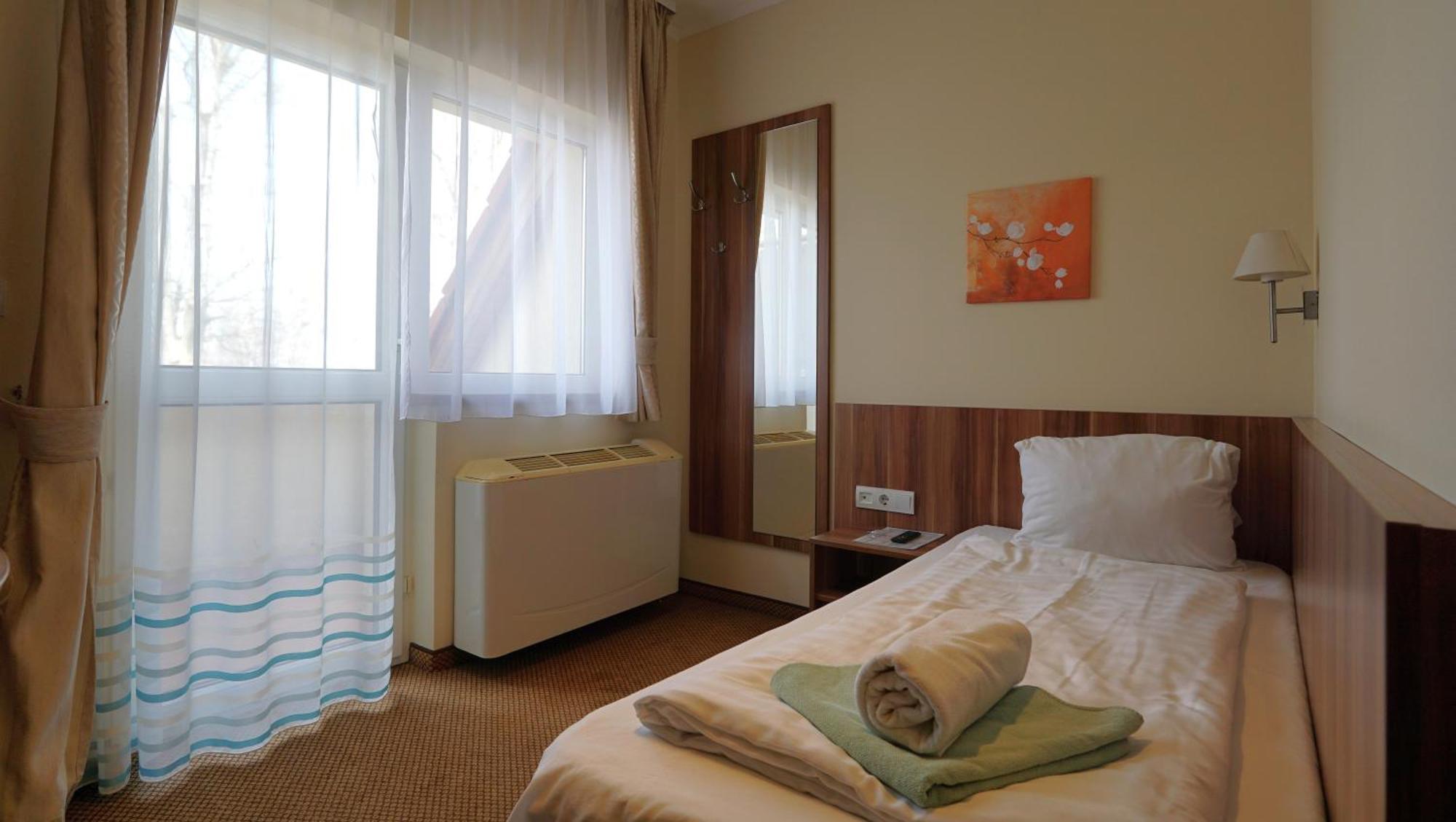 Balaton Colors Beach Hotel Siófok Habitación foto