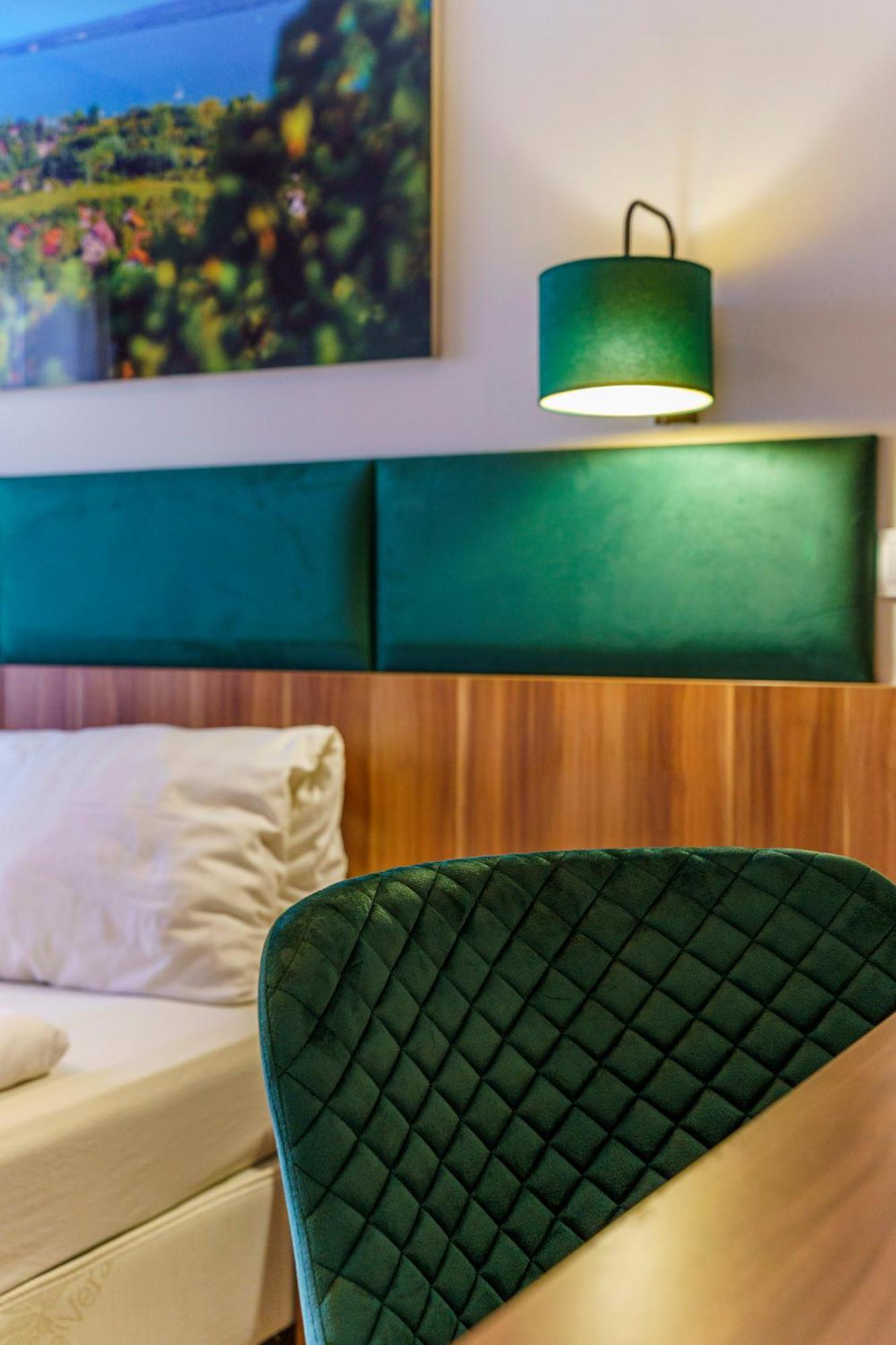 Balaton Colors Beach Hotel Siófok Exterior foto