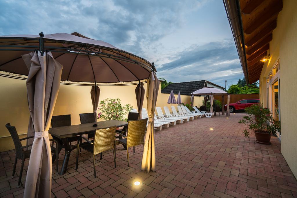 Balaton Colors Beach Hotel Siófok Exterior foto